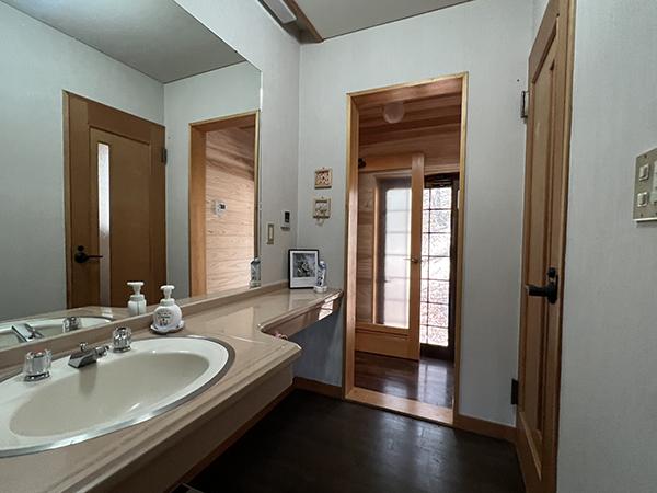 detached 大門追分