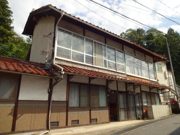 Cheap house in Hiroshima Ken, Japan.