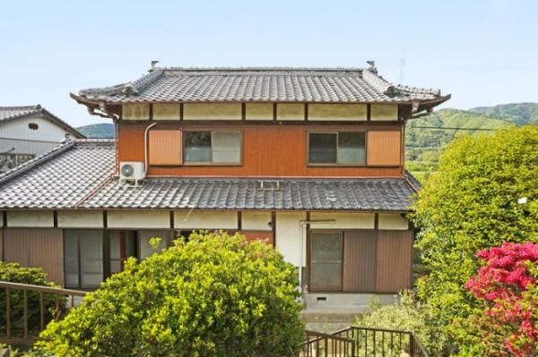 Cheap house in Tokushima Ken, Japan.