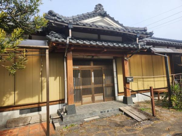 Cheap house in Kagoshima Ken, Japan.